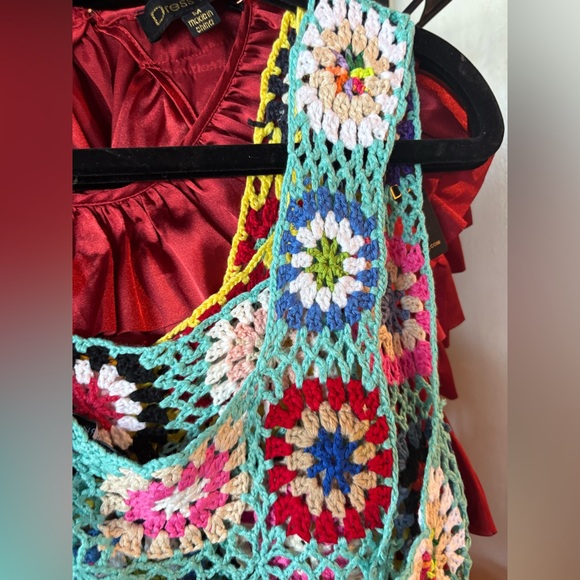 NWT Miss Soarkling Multicolor Crochet Crop Top. Available in S. - Picture 3 of 5